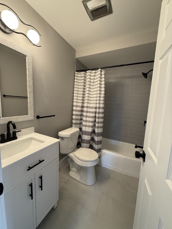 Building Photo - 515 N Washington Ave