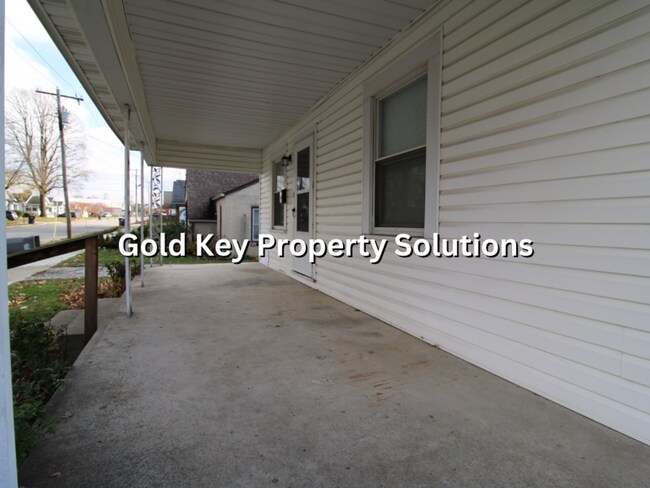 Building Photo - 3 BR 1 BA House with Garage and Basement (...