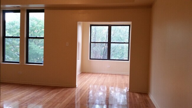 Foto del edificio - 6342 S Kenwood Ave