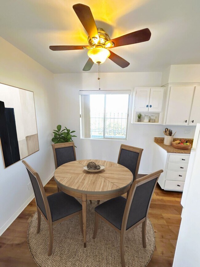 Building Photo - 2 weeks free...Move in Special! Spacious 3...