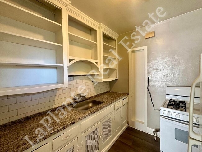 Foto del edificio - 2019 Kensington Rd