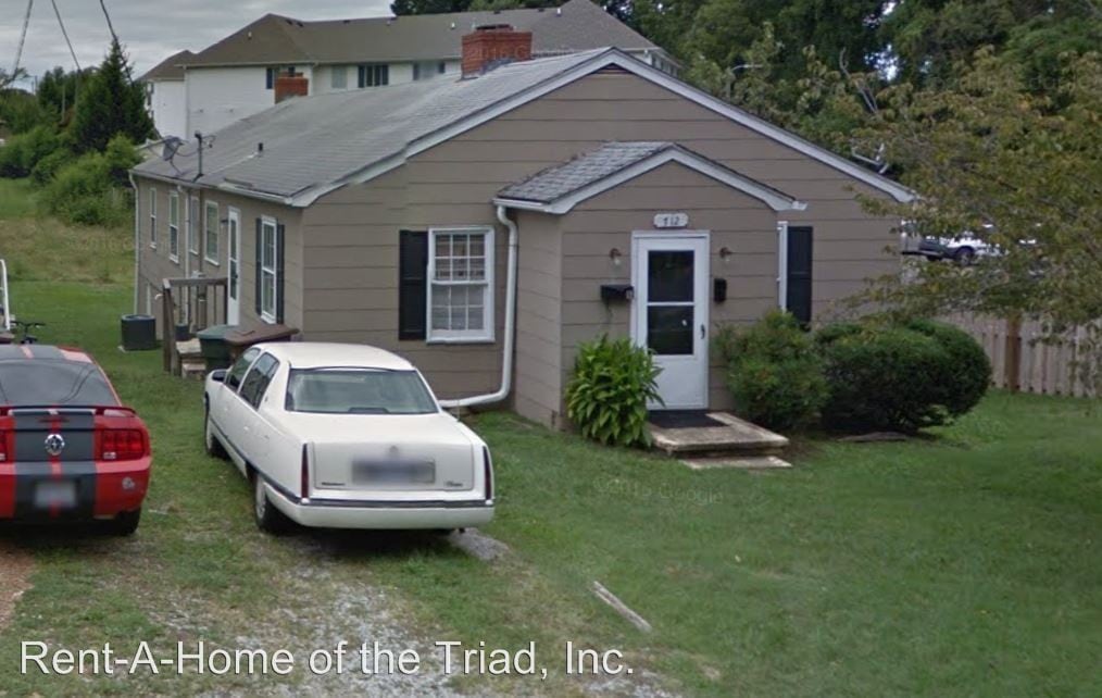 2 br, 1 bath House - 712 Warren Street B - 2 br, 1 bath House - 712  Warren Street B