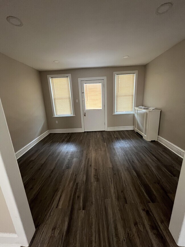 Foto del edificio - 1349 S Newkirk St