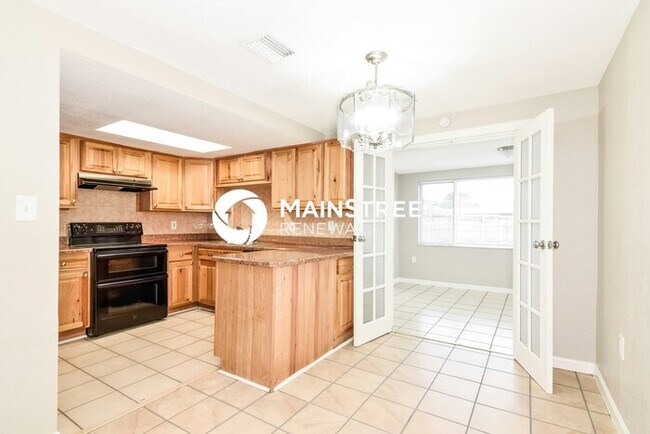 Building Photo - 3 Bedroom Pet-Friendly Home in Port Richey...