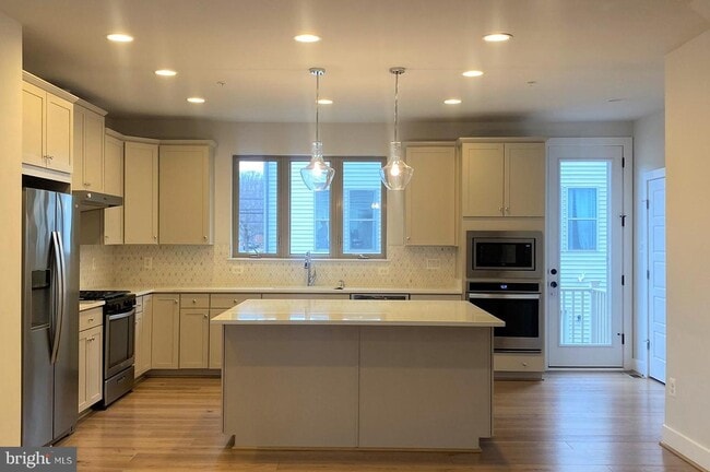 Foto del edificio - 5139 Longstone Way