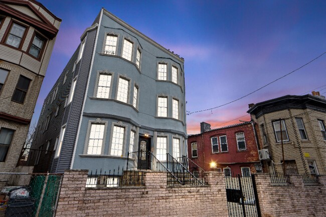 Building Photo - 2309 John F. Kennedy Blvd