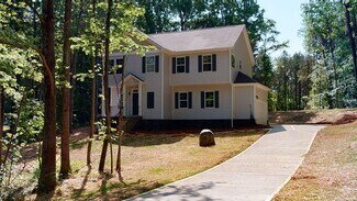 Building Photo - 101 Middle Oaks Dr