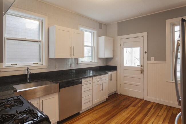 Foto del edificio - 38 Cherry St