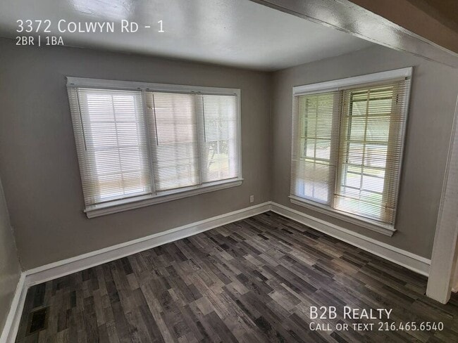 Building Photo - 3372 Colwyn Rd