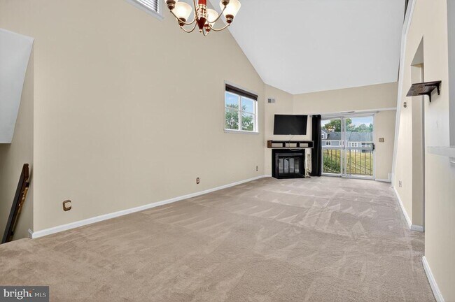 Foto del edificio - 5812 Orchard Hill Ct