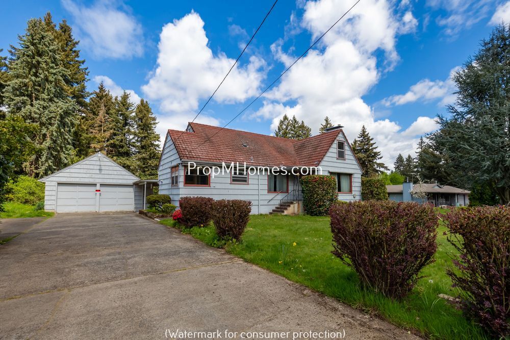 Primary Photo - 15141 E Burnside St