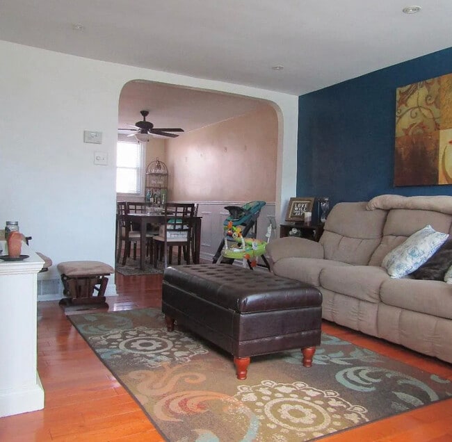 Foto del edificio - 4434 Marple St
