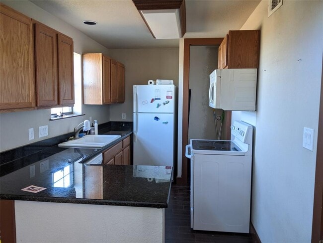 Foto del edificio - 143 Spring Hollow Trail