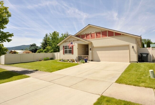 Foto del edificio - Luxury Rancher, 2 bed 2 bath with bonus room