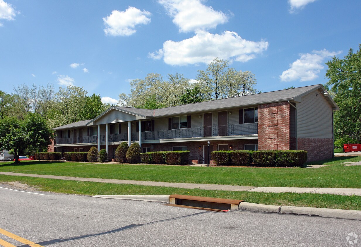 1855 Lillian Rd, Stow, OH 44224 Apartments in Stow, OH