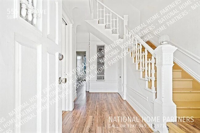 Building Photo - Rent to Own 5 Bedroom with 2 Kitchens with...