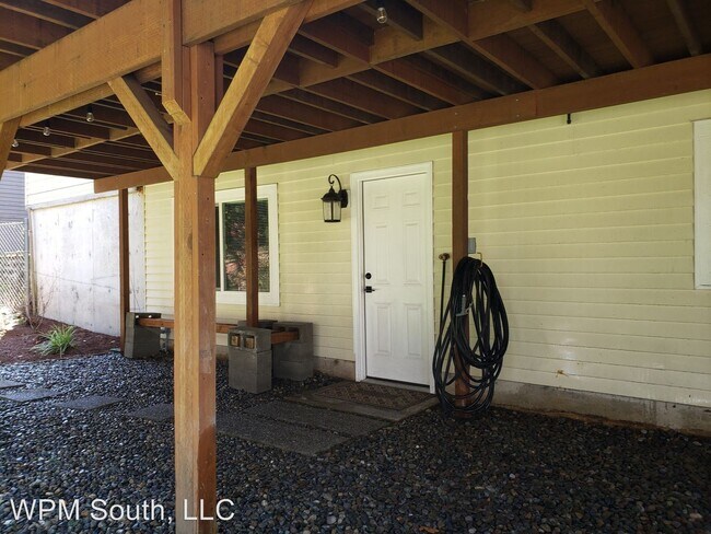 Building Photo - 2 br, 1 bath House - 30212 7th Ave S