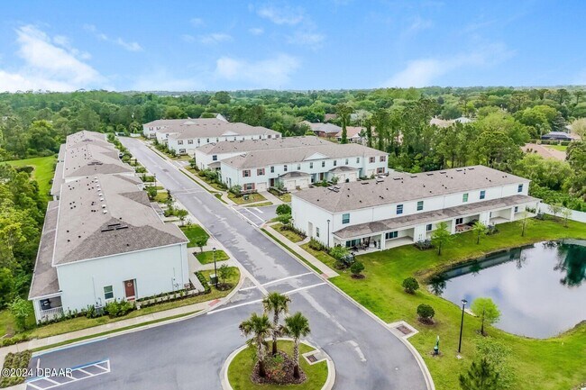 Foto del edificio - 60 Grande Rd