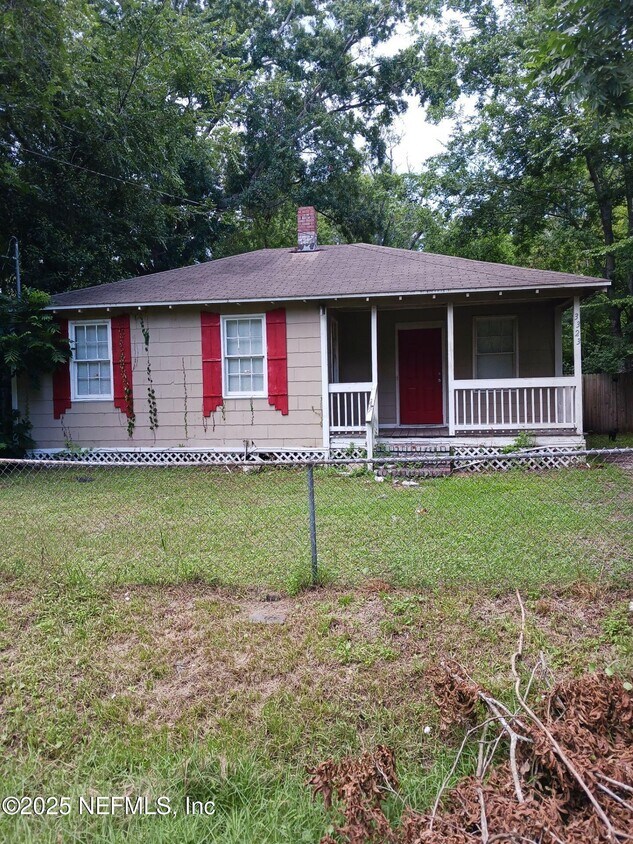 Primary Photo - 3323 Nolan St