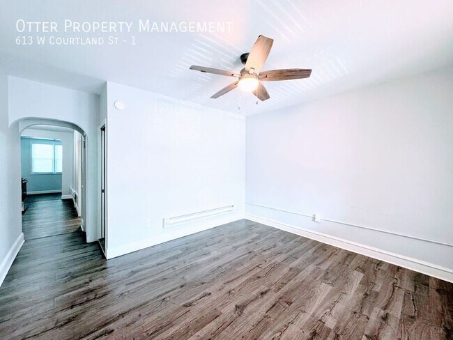 Foto del edificio - 613 W Courtland St