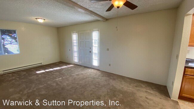 Building Photo - 671 Sea Vale St