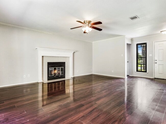 Building Photo - 7700 Wakefield Dr