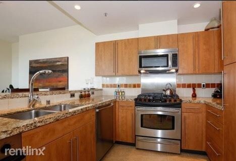 Building Photo - 2 br, 2 bath Condo - 1600 Webster St Apt 301