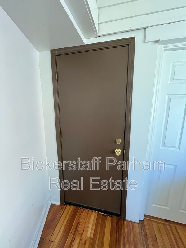 Foto del edificio - 1310 Stark Ave