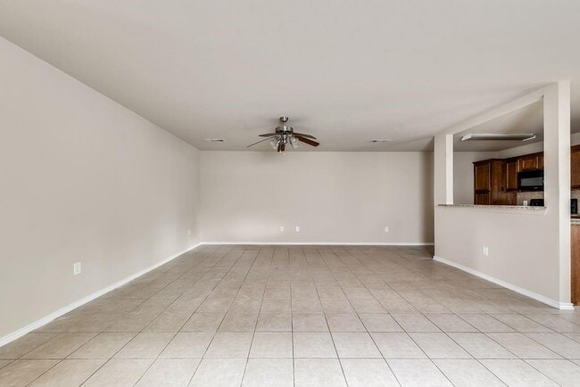 Building Photo - 817 Parkplace Ridge