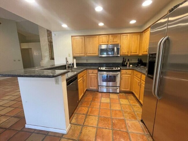 Foto del edificio - 6049 W Grandview Rd