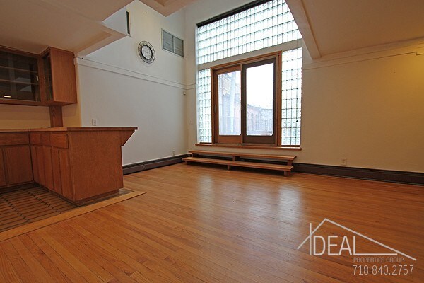 Primary Photo - 124 Dekalb Ave