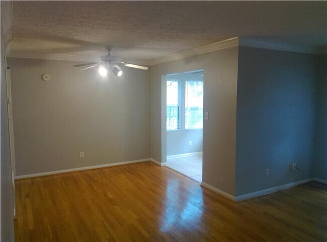 Foto del edificio - 5159 Roswell Rd