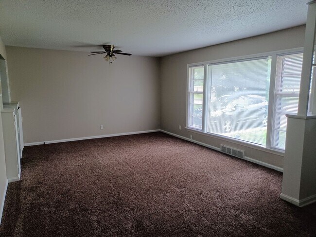 Foto del edificio - Cozy 3 bedroom, 1 bath home on Northeast side