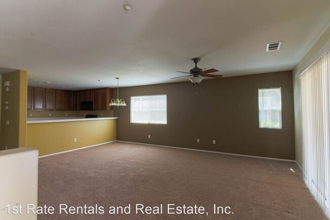 Building Photo - 2 br, 2.5 bath House - 25832 Iris Ave #B