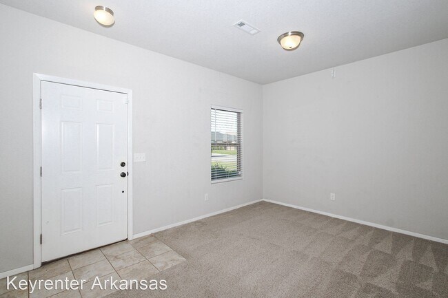 Foto del edificio - 3 br, 2.5 bath House - 2711 Wyandotte Ave