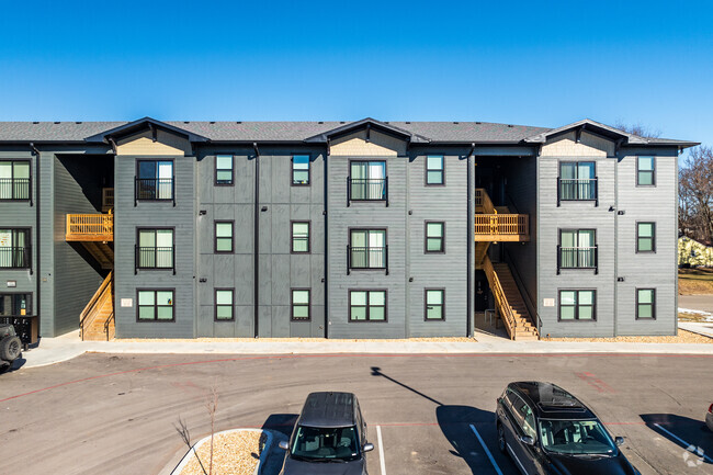 Building Photo - Nordic Landing