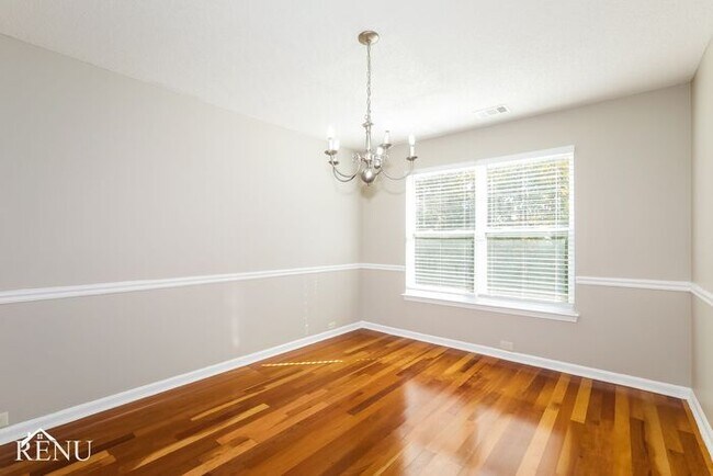 Building Photo - 4975 Notting Glen SW
