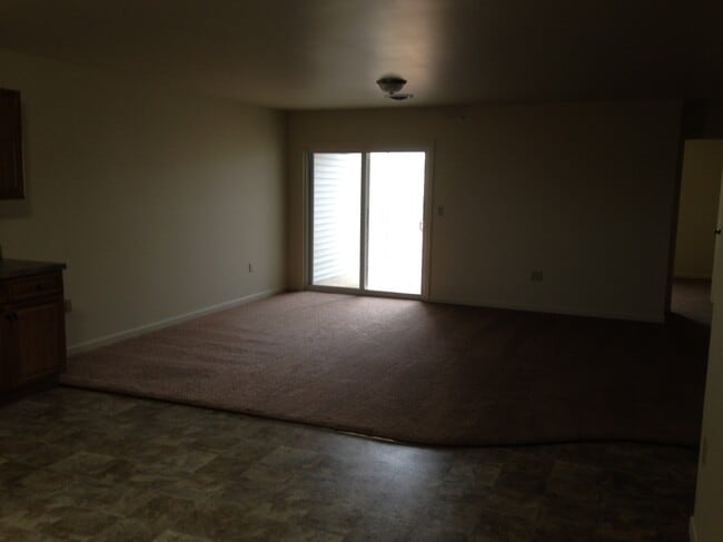 Building Photo - 26 S Dun Ln