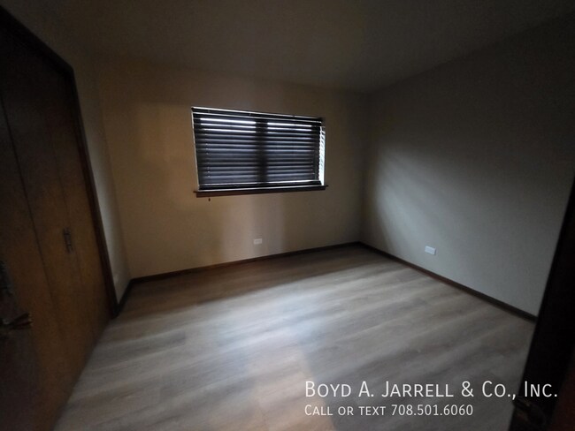 Foto del edificio - 18019 Dixie Hwy