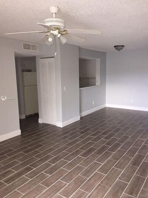 Primary Photo - 1247 SW 46th Ave