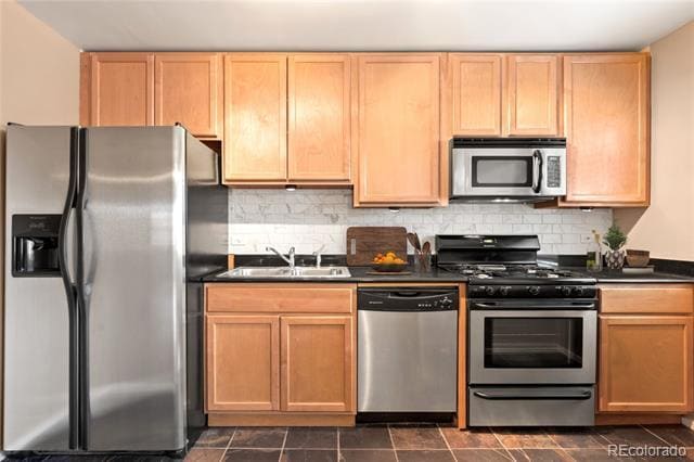 Building Photo - 2100 Franklin St