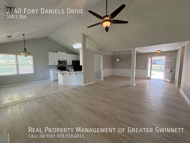 Foto del edificio - 2740 Fort Daniels Dr NE
