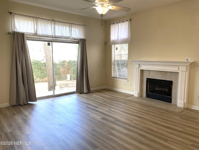 Building Photo - 120 Seminole Rd