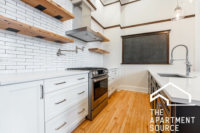 Photo - 1444 W Augusta Blvd Apartment