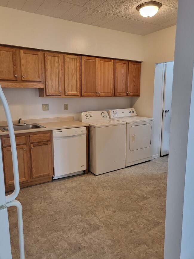 Foto del edificio - 37 Academy Ave