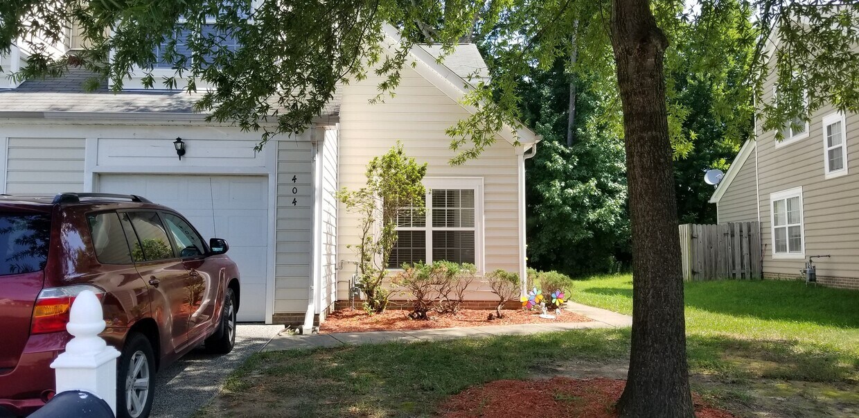 Foto principal - 404 Holmes Blvd
