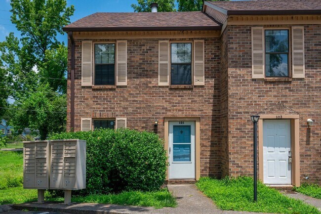 Building Photo - 101 Coventry Woods Dr