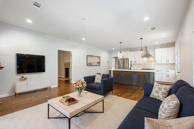 Foto del edificio - 1260 Hartford Ave SW