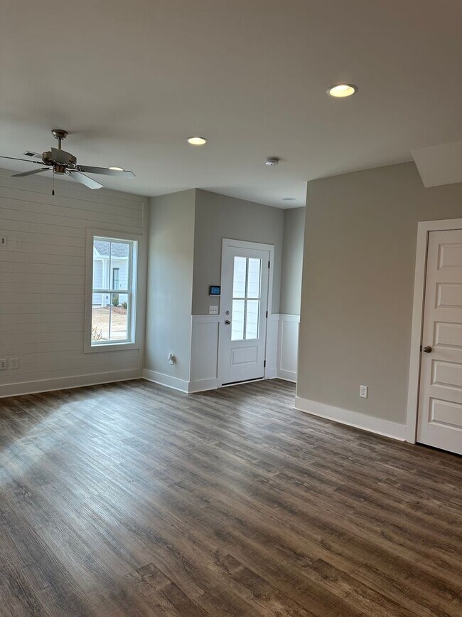 Building Photo - Brand New Construction