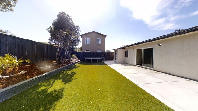 Building Photo - 4BD/2BA on Richard St